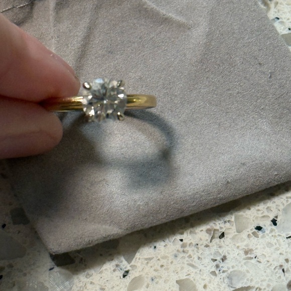 Gold Diamond Ring - Picture 3 of 6